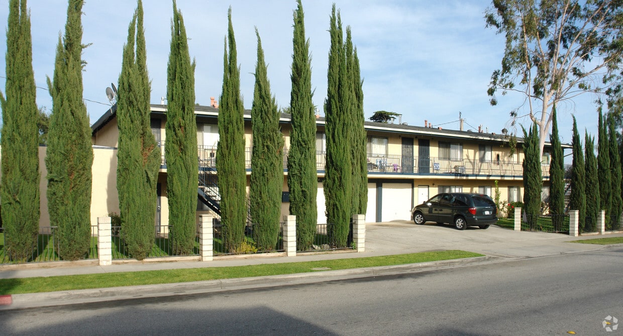 Foto del edificio - 203 E Olive Ave
