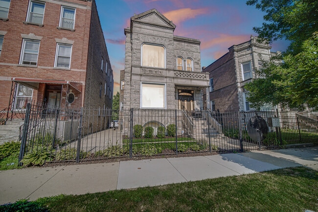 Building Photo - 1660 S Millard Ave