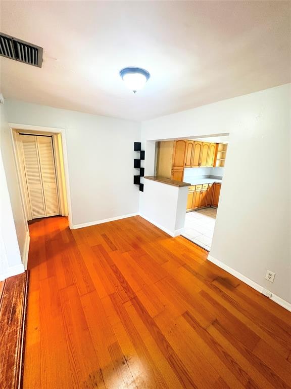 Foto del edificio - 5620 Pierce St