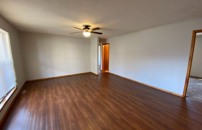 Building Photo - 3 bedroom house for rent