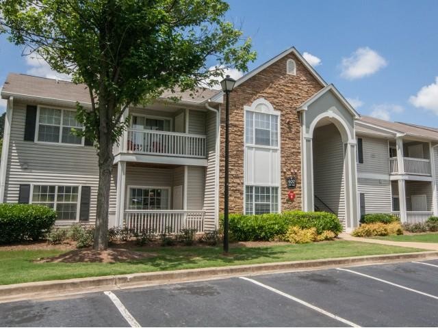 Lullwater at Calumet Apartments - Newnan, GA | Apartments.com