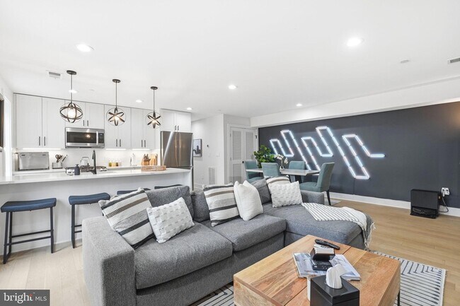 Foto del edificio - 616 Quebec Place NW