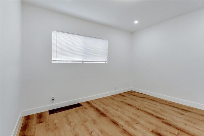 Foto del edificio - 646 N 15th St