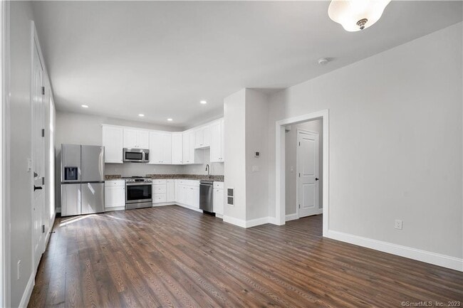 Building Photo - 103 Thermos Ave