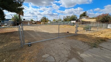 Building Photo - 1123 Dolores St