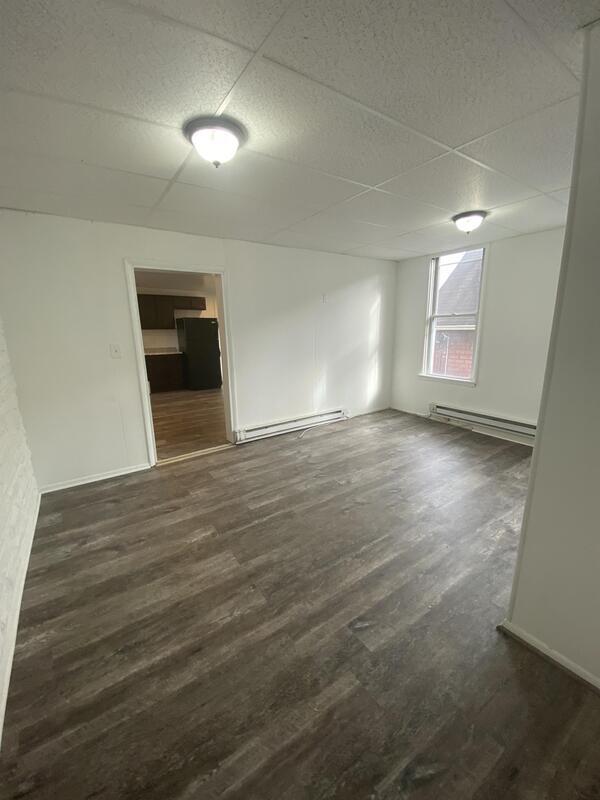 Building Photo - 4021 Falls Rd