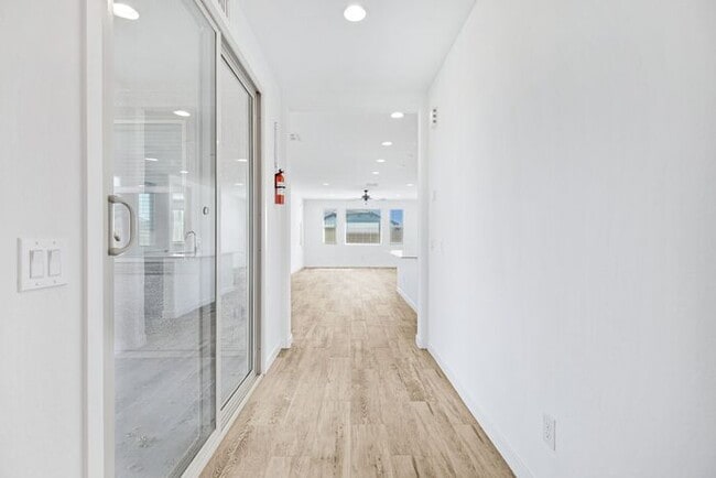 Building Photo - New Stunning Surprise Property!