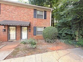 Building Photo - 2336 Kenmore Ave