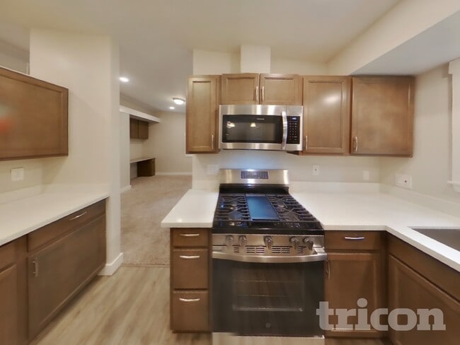 Building Photo - 4911 64th Ave W