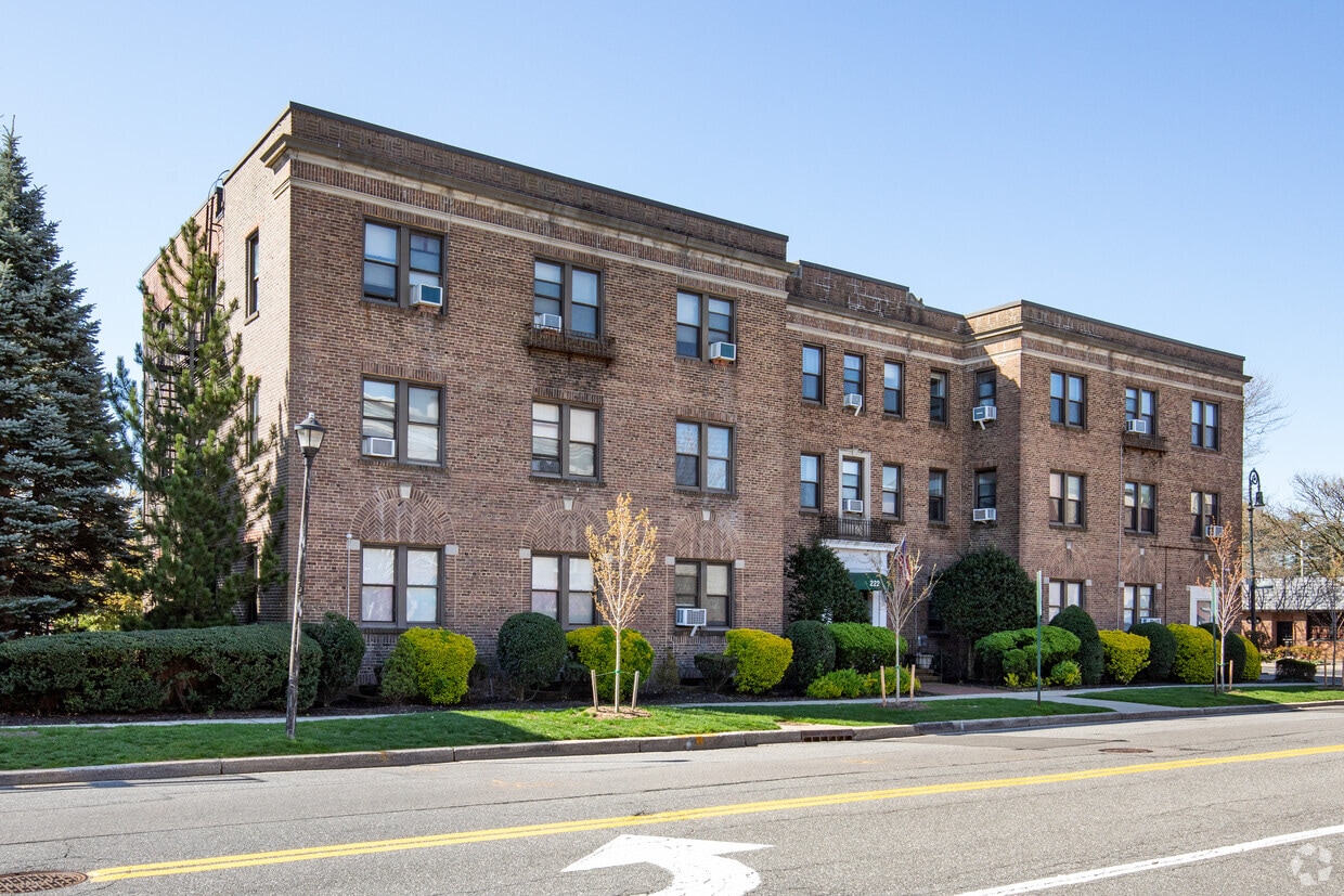7th St Garden City Ny 11530 222 7th St, Garden City, NY 11530 - 222 7th St Garden City, NY 11530