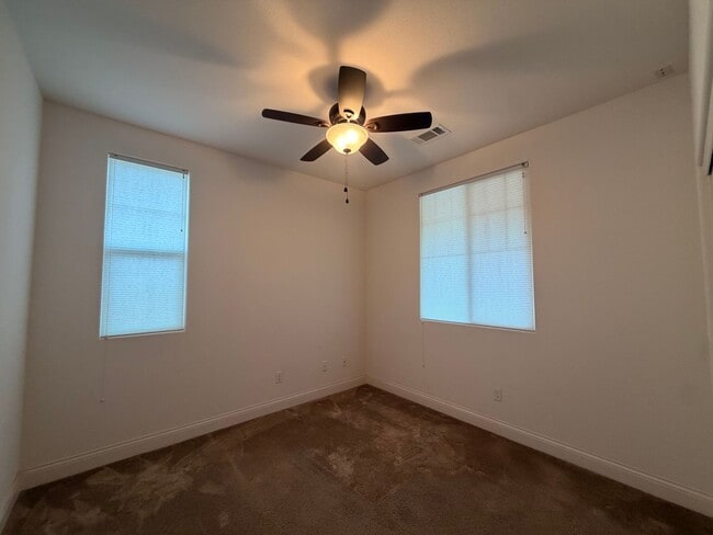 Building Photo - 2457 Parkland Way