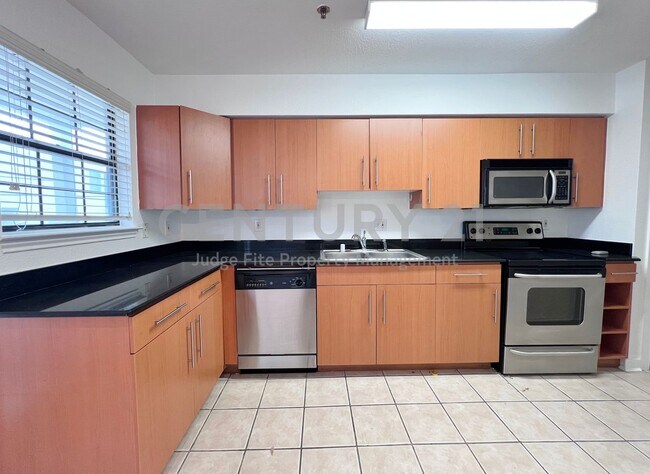 Foto del edificio - Beautiful 1/1.5 Condo in Dallas For Rent!