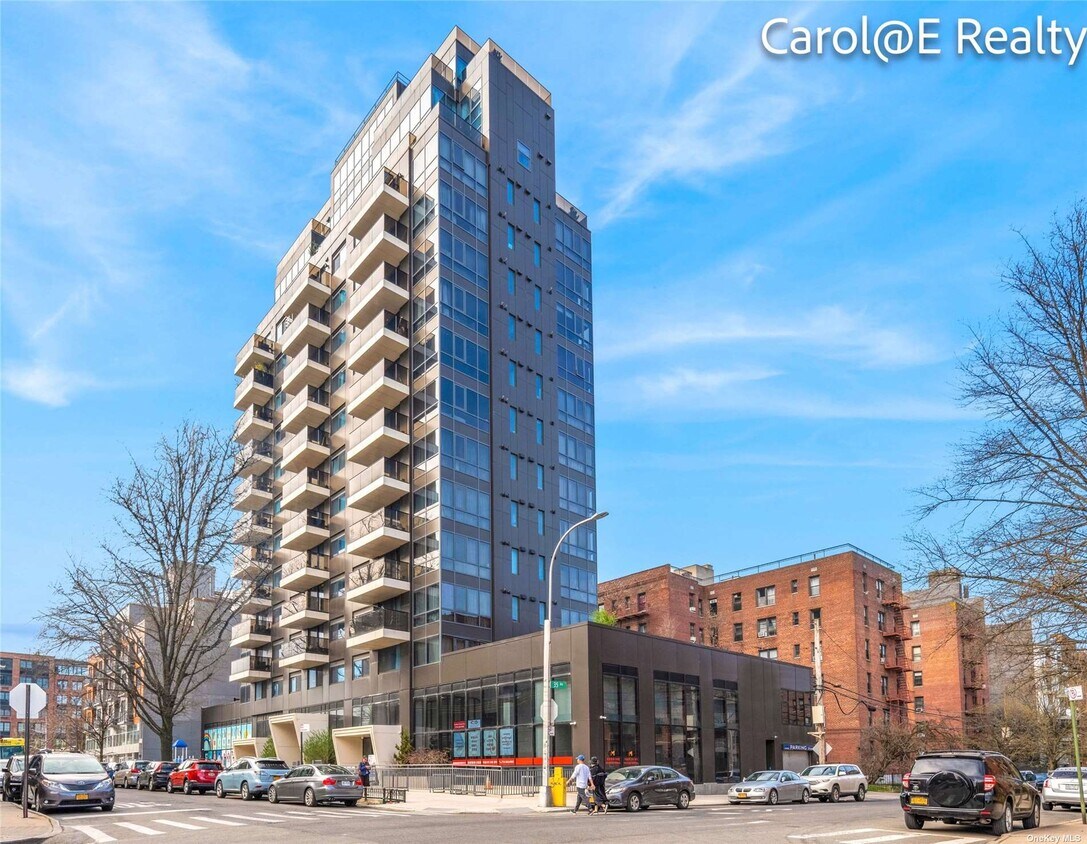 Foto principal - 35-08-35146 146th St