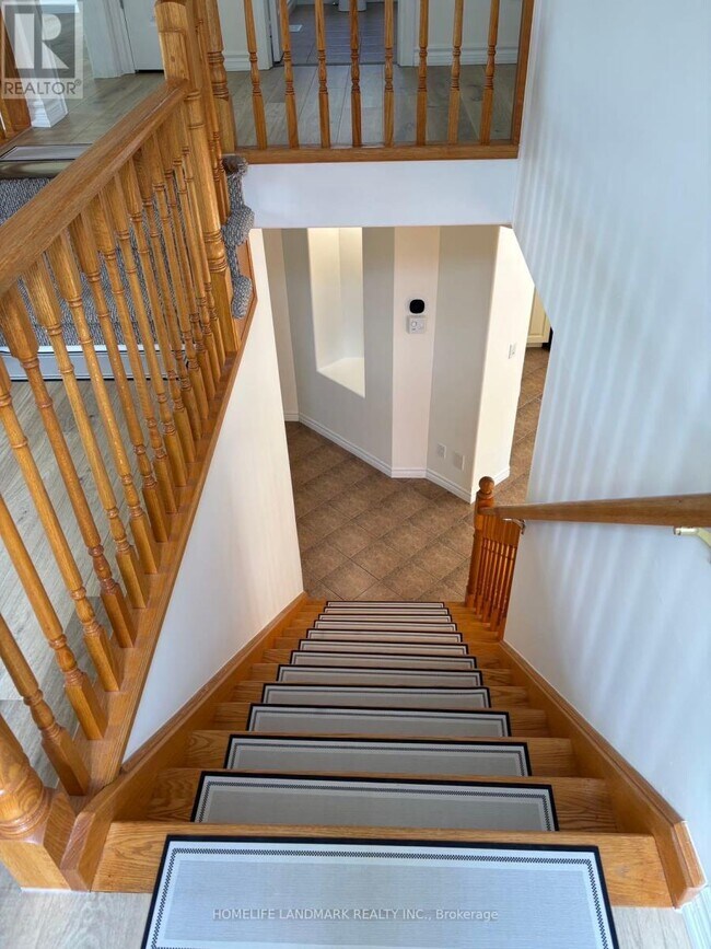 Building Photo - 593 Woolgrass Ave