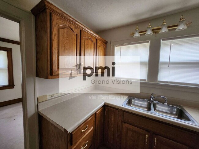 Foto del edificio - 303 E Kellar Ln
