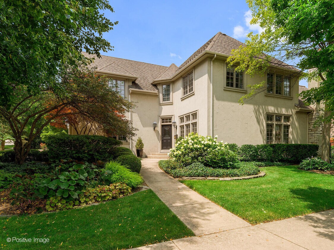 Foto principal - 441 E Walnut St