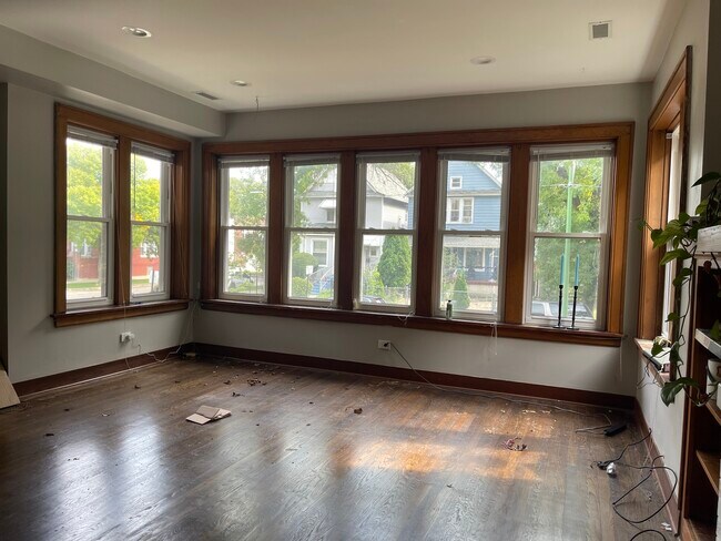 Foto del edificio - 2252 N Monticello Ave