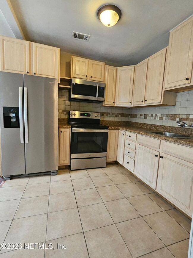 Foto del edificio - 1164 Maynard St