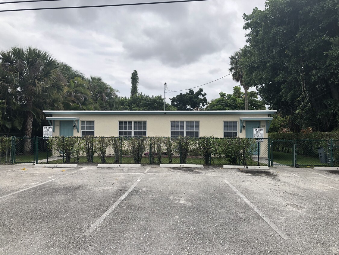 Foto principal - 5118 Canal Rd