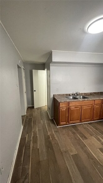 Building Photo - 447 Hays Ave