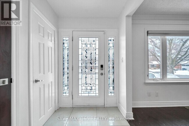 Photo du bâtiment - 202 Renforth Dr