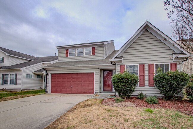 Building Photo - 3 Bed, 2.5 Bath Home in Desirable Burbage ...