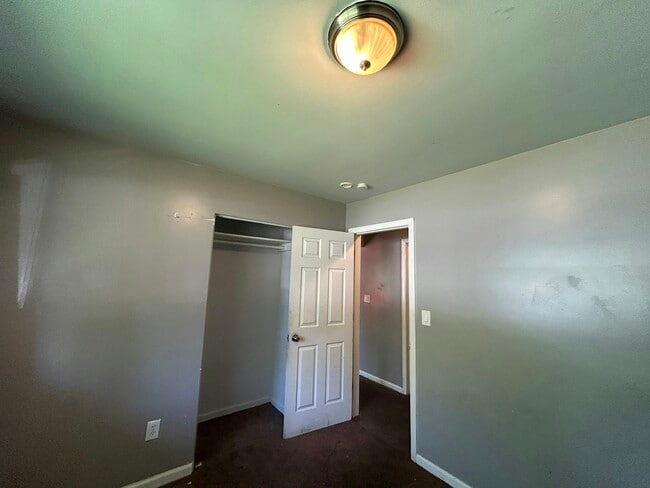 Building Photo - 1599 Magnolia Dr