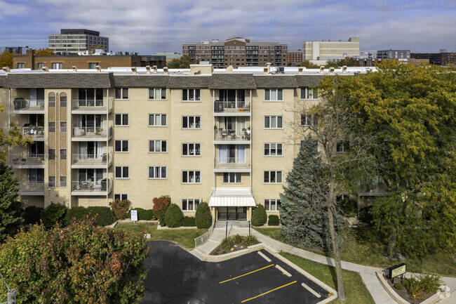 Building Photo - Pearson House