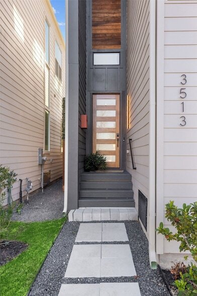 Building Photo - 3513 Castor St