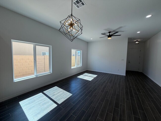 Building Photo - BRAND NEW 4 BEDROOM HOME!