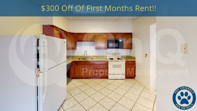 Photo - 652 N Drew St W House