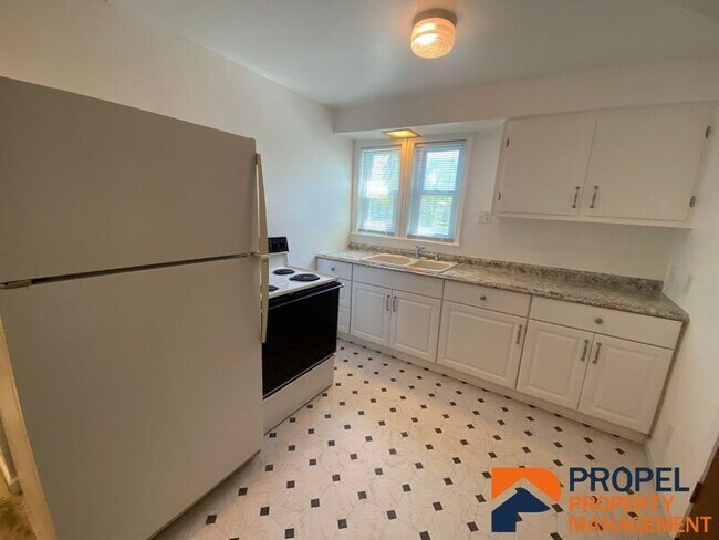 Foto del edificio - 8137 Macomb St