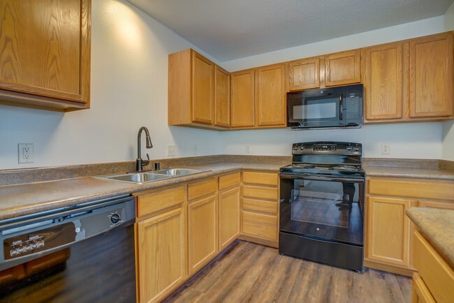 Kitchen - Hunter's Trail