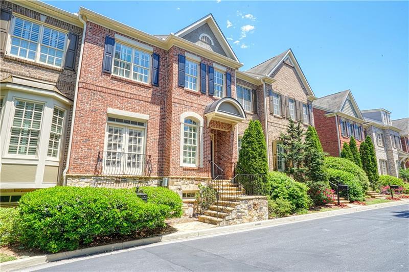 Foto principal - 610 Parkside Village Dr