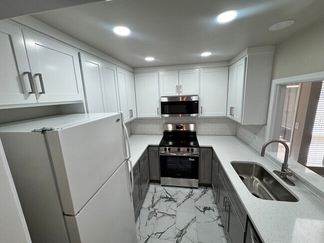 Foto del edificio - 405 Sundance Ln