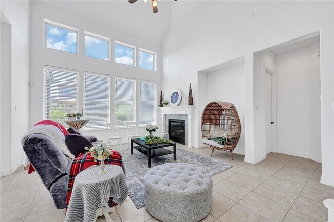 Building Photo - 27915 Genesis Manor Ln