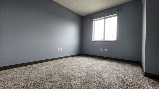 1bed+den/1bathroom - The Riverview