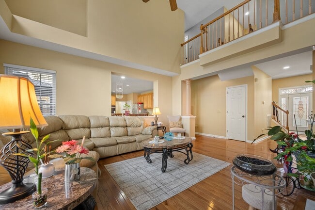 Foto del edificio - 308 Stone Heath Ct