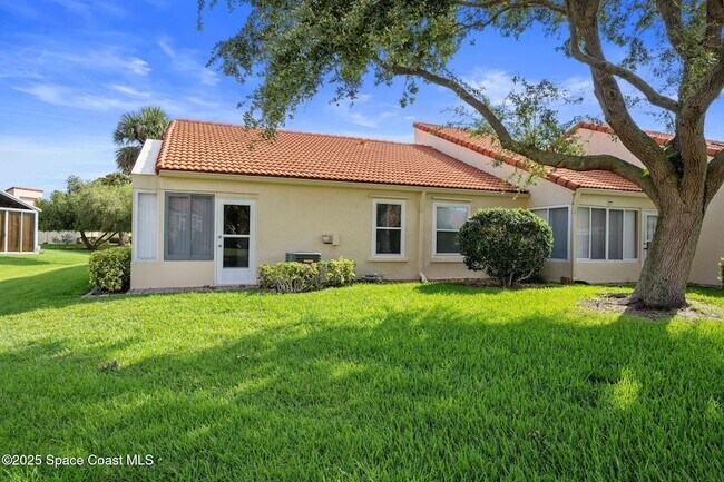 Foto del edificio - 763 Green Valley Ln