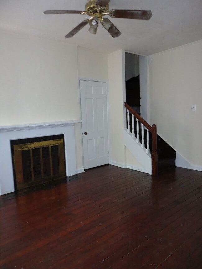 Building Photo - 1237 Pine St