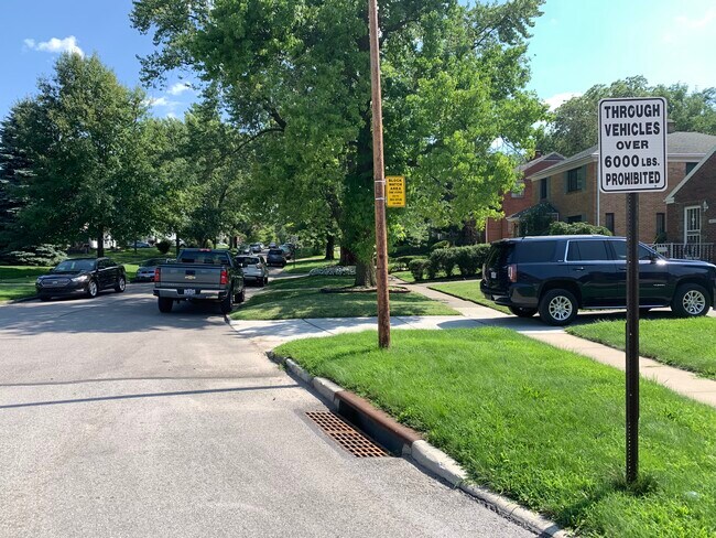 Street - 3038 Powhattan Pky