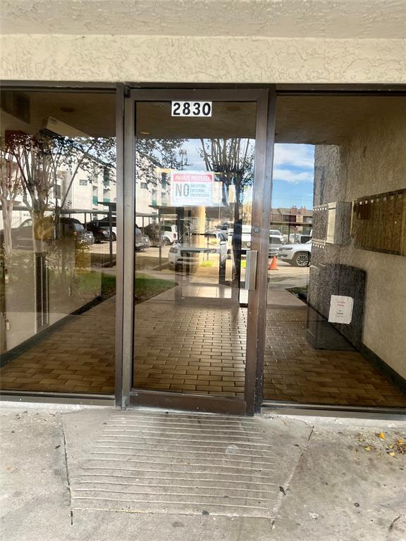 Foto del edificio - 2830 S Bartell Dr