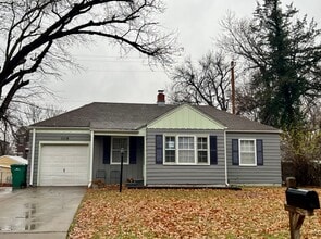 Building Photo - 1119 Pomeroy St