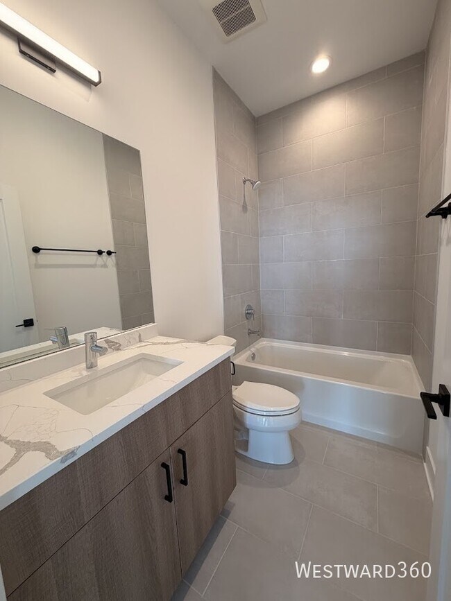 Foto del edificio - 1320 S Ashland Ave