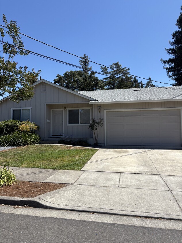Foto principal - 936 Delport Ave