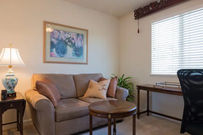 Den/Study - 46 Pizarro Ave