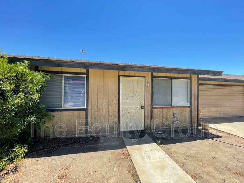 851 W Mulberry Ave Unit 2, Porterville, CA 93257 Condo for Rent in