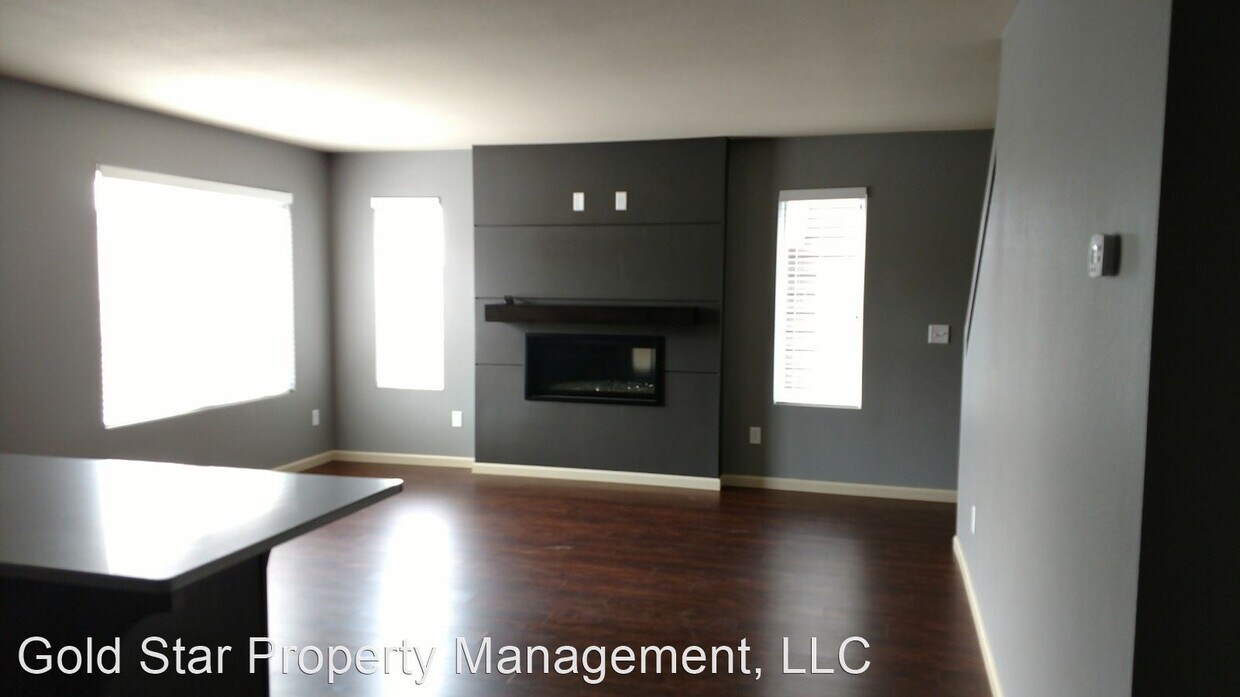 3 br, 2.5 bath House 517 La Paz Ave House Rental in Bismarck, ND