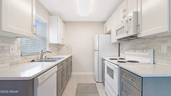 Foto del edificio - 840 Center Ave