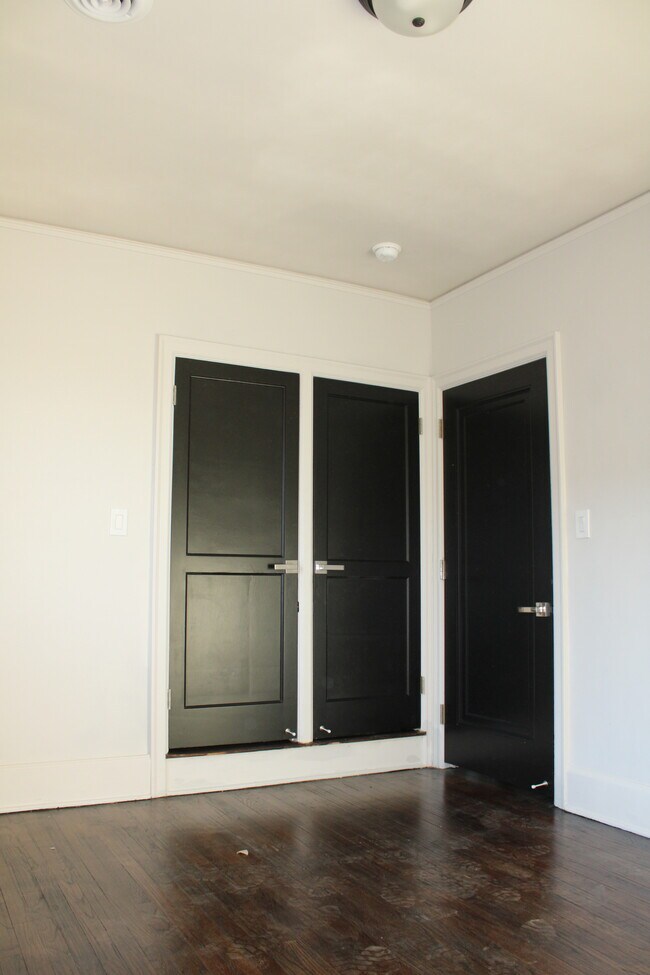 DORMITORIO PRINCIPAL - 2506 W Euclid St